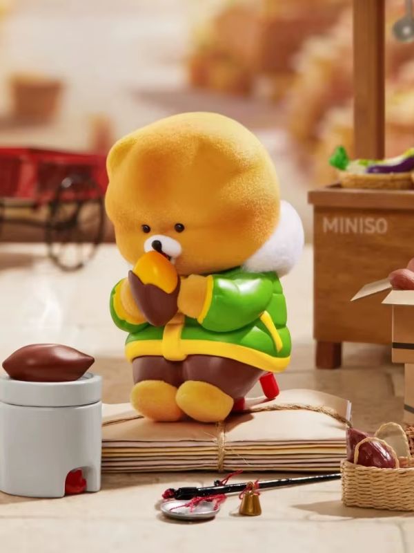 Коллекционные фигурки Mochi от MINISO (WARM ROASTED SWEET POTATOES) картинка №1