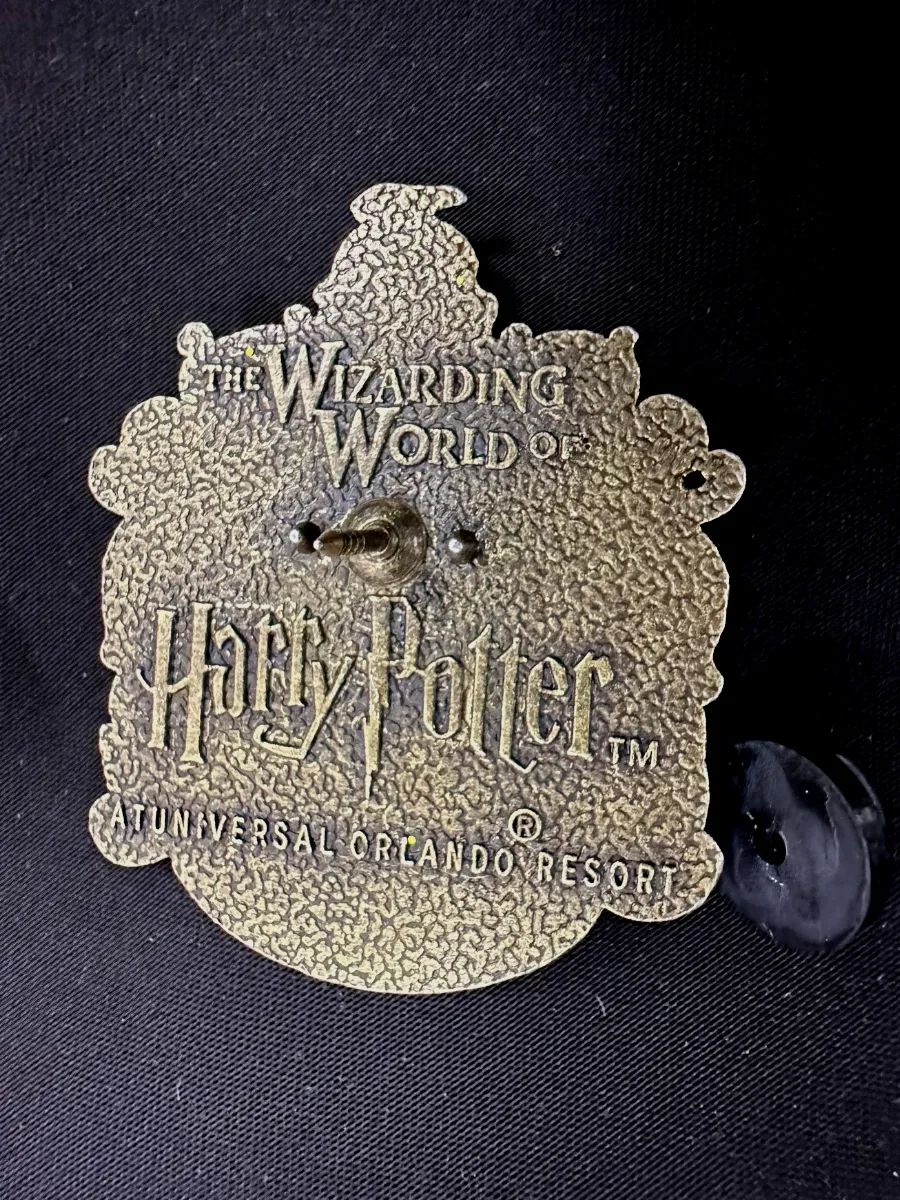 Значок Гарри Поттер металлический на рюкзак картинка №2